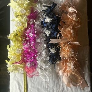 Hair bows(Lots of different colors)